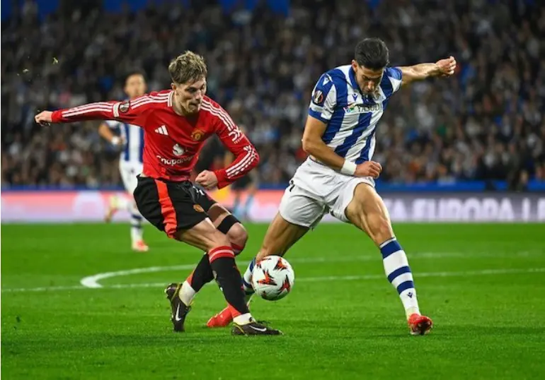 Garnacho di laga Real Sociedad vs Manchester United di Reale Arena, Jumat (7/3/2025). (c) AP Photo/Miguel Oses